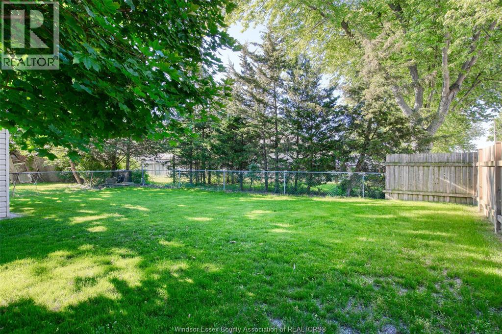6887 Tecumseh, Lakeshore, Ontario  N0R 1N0 - Photo 38 - 26019855