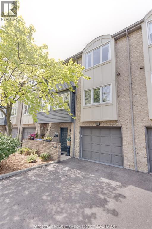 3917 Riverside East, Windsor, Ontario  N8Y 1G5 - Photo 1 - 26019894