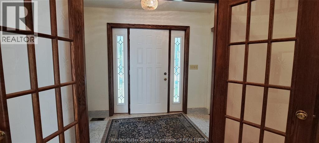 3431 Ancaster Court, Windsor, Ontario  N9E 4J5 - Photo 2 - 26019902