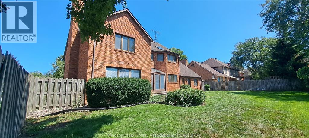 3431 Ancaster Court, Windsor, Ontario  N9E 4J5 - Photo 36 - 26019902