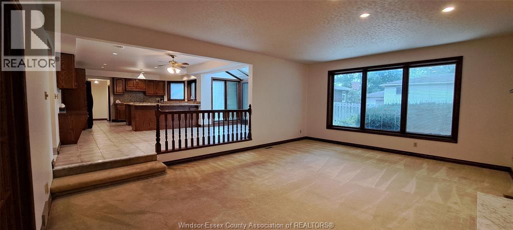 3431 Ancaster Court, Windsor, Ontario  N9E 4J5 - Photo 7 - 26019902