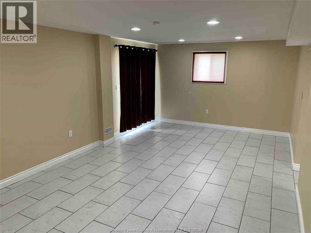 4537 Fontana Avenue Unit# Lower, Windsor, Ontario  N9G 3C8 - Photo 2 - 26019919