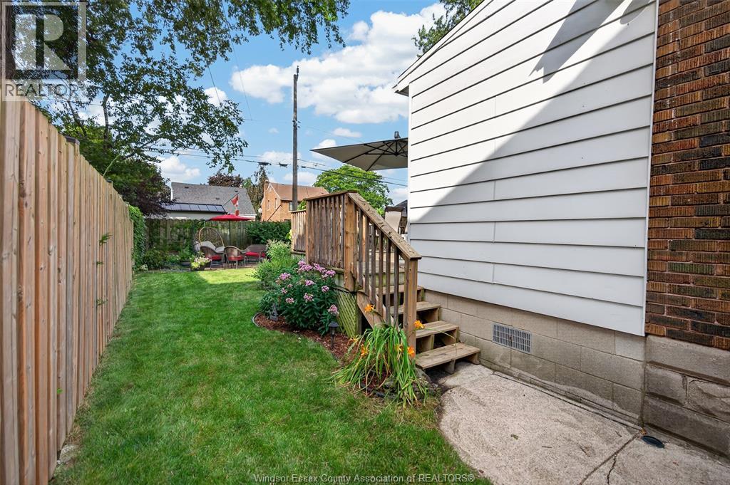 2259 Lincoln, Windsor, Ontario  N8W 2R3 - Photo 38 - 26019962