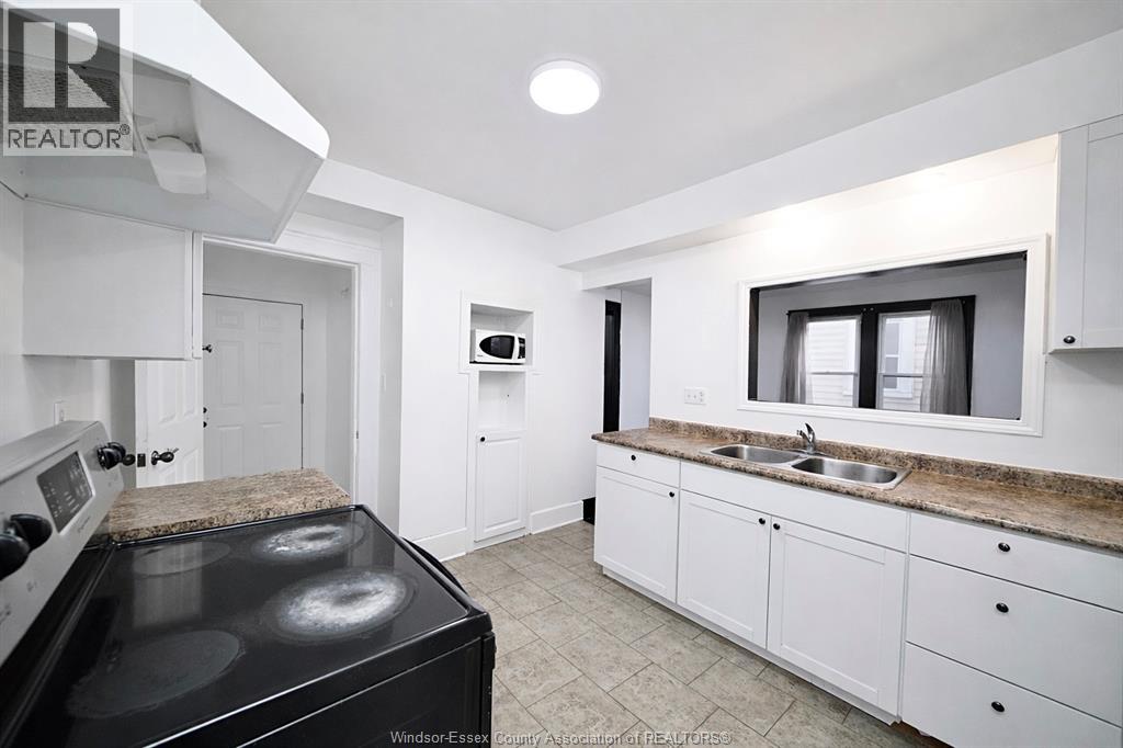 3463 Harris Street, Windsor, Ontario  N9C 1N6 - Photo 5 - 26020014