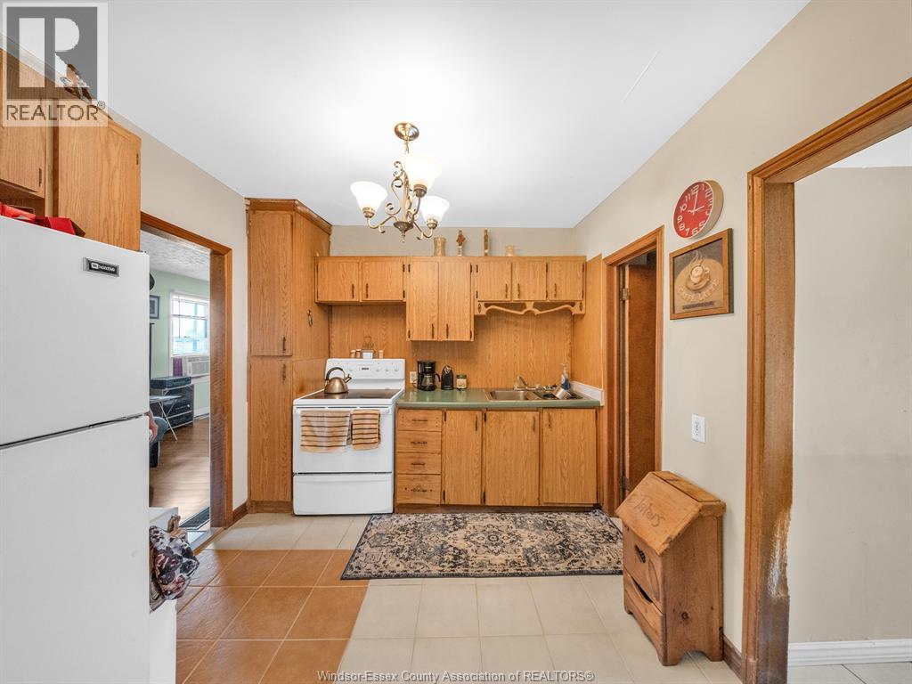 1598 Gore, Harrow, Ontario  N0R 1G0 - Photo 14 - 26020017