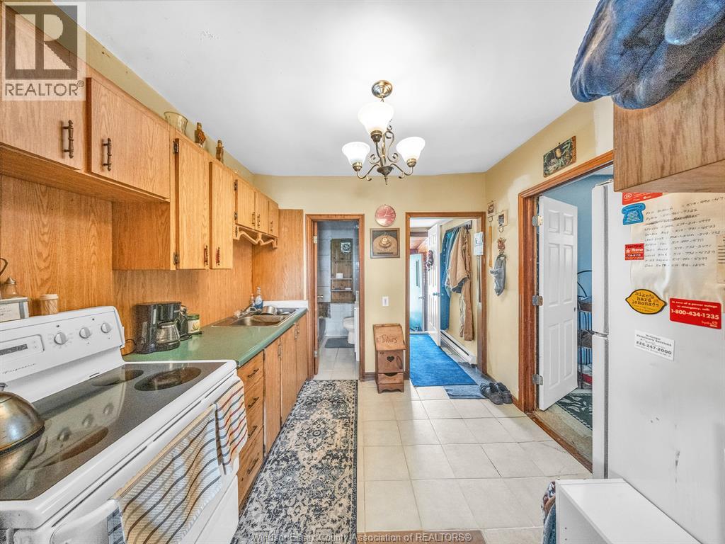 1598 Gore, Harrow, Ontario  N0R 1G0 - Photo 15 - 26020017
