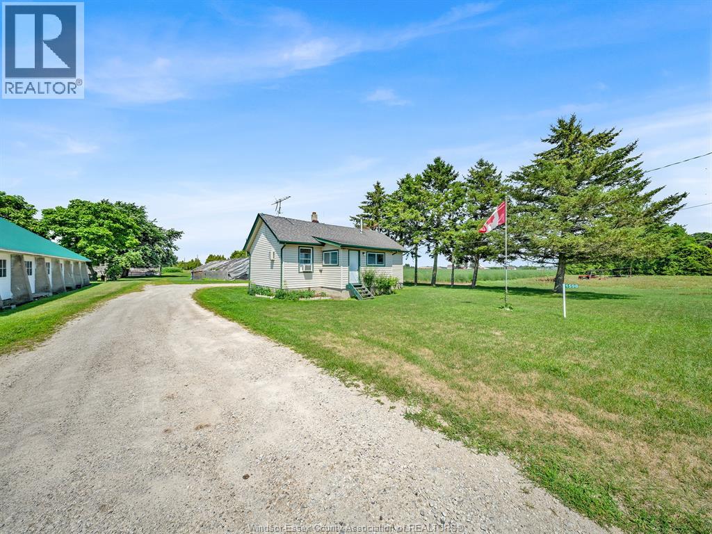 1598 Gore, Harrow, Ontario  N0R 1G0 - Photo 9 - 26020017