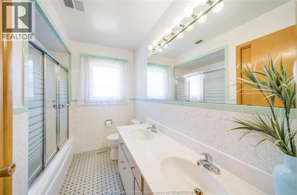 2506 Longfellow Avenue, Windsor, Ontario  N9E 2K9 - Photo 22 - 26020026