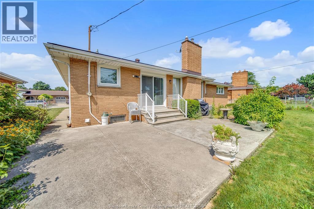 2506 Longfellow Avenue, Windsor, Ontario  N9E 2K9 - Photo 36 - 26020026