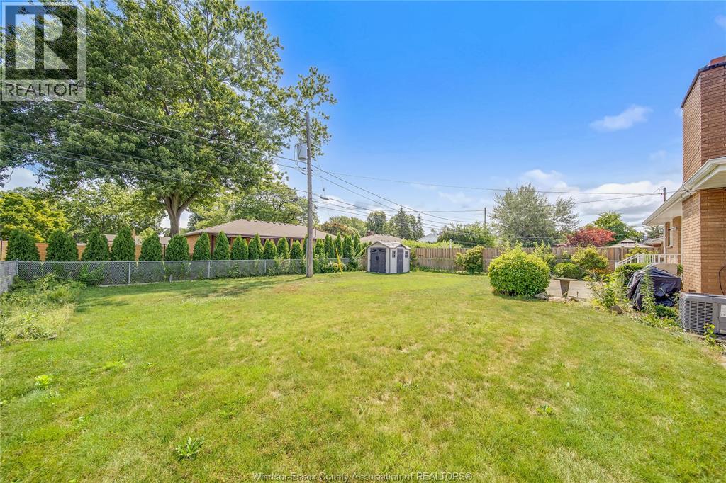 2506 Longfellow Avenue, Windsor, Ontario  N9E 2K9 - Photo 40 - 26020026