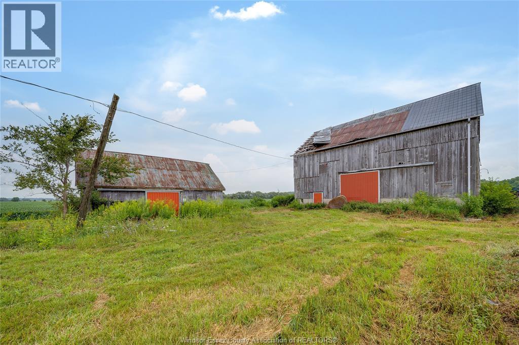 1094 Hale School Road, Dawn-Euphemia, Ontario  N0P 1K0 - Photo 2 - 26019284