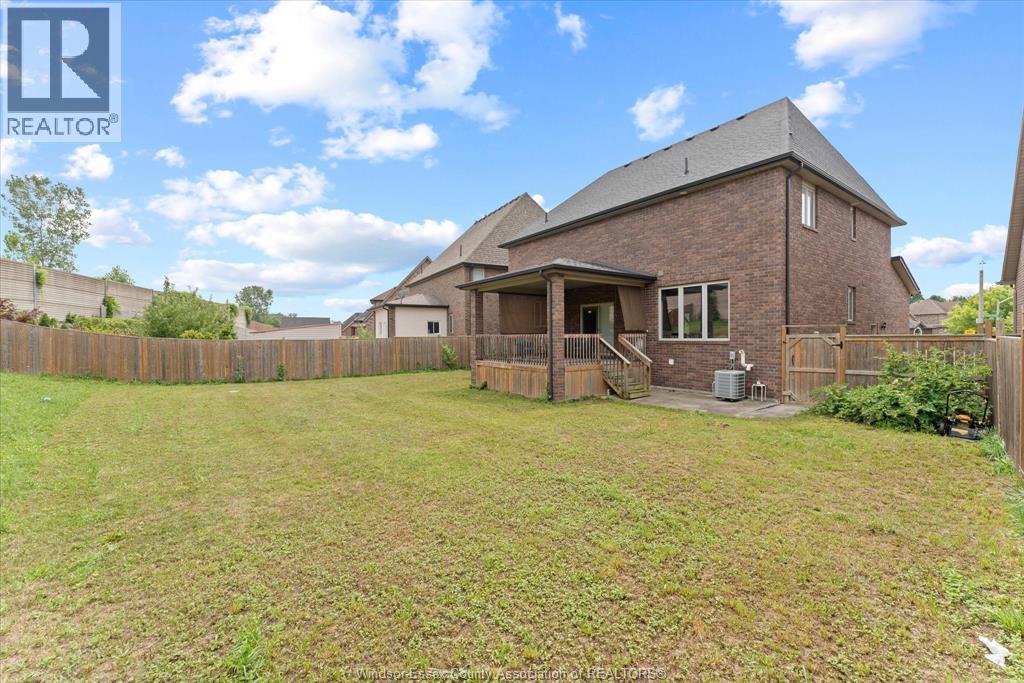 2276 Dandurand, Windsor, Ontario  N9E 4Z7 - Photo 38 - 26020030