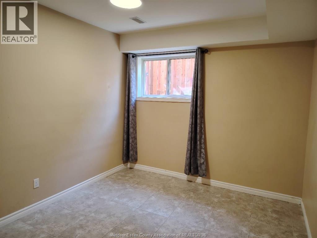 3240 Northway Avenue, Windsor, Ontario  N9E 4T7 - Photo 11 - 26020008