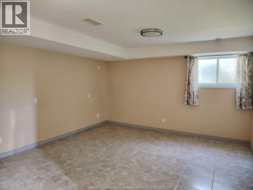 3240 Northway Avenue, Windsor, Ontario  N9E 4T7 - Photo 9 - 26020008