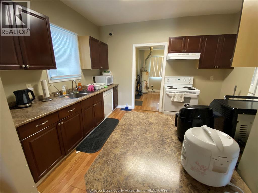 366 Bridge, Windsor, Ontario  N9B 2M4 - Photo 7 - 26020043