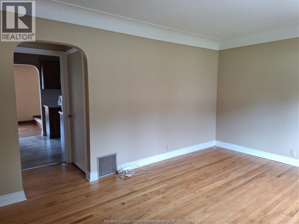 3987 Casgrain, Windsor, Ontario  N9E 2R9 - Photo 5 - 26020046