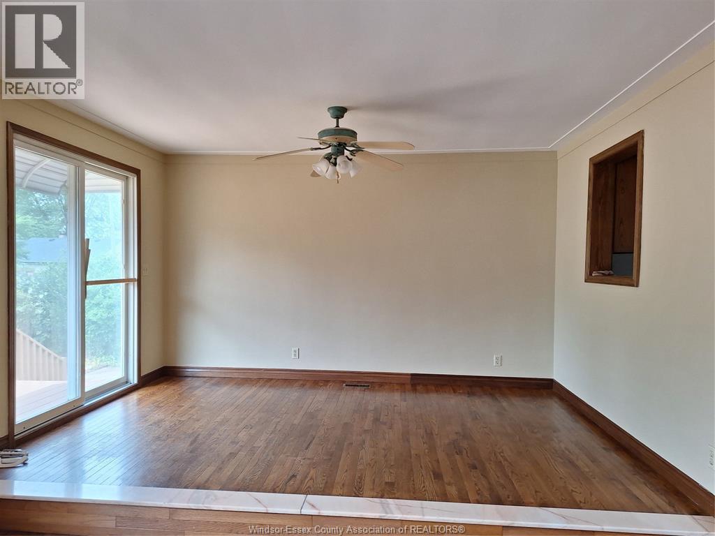 3987 Casgrain, Windsor, Ontario  N9E 2R9 - Photo 6 - 26020046