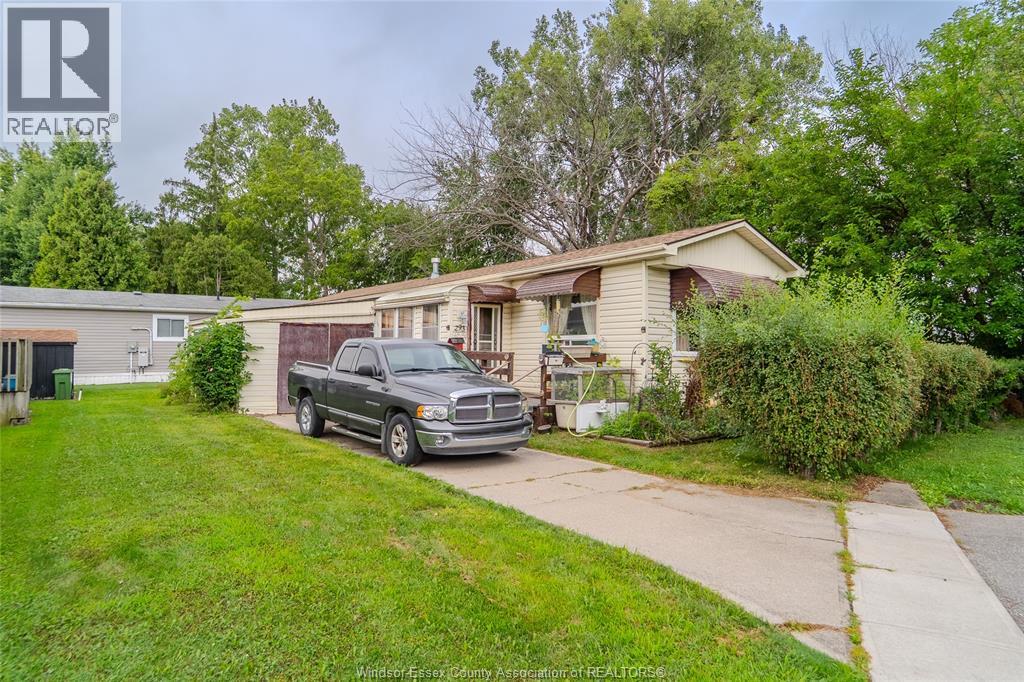 293 Forest PLACE, Essex, Ontario