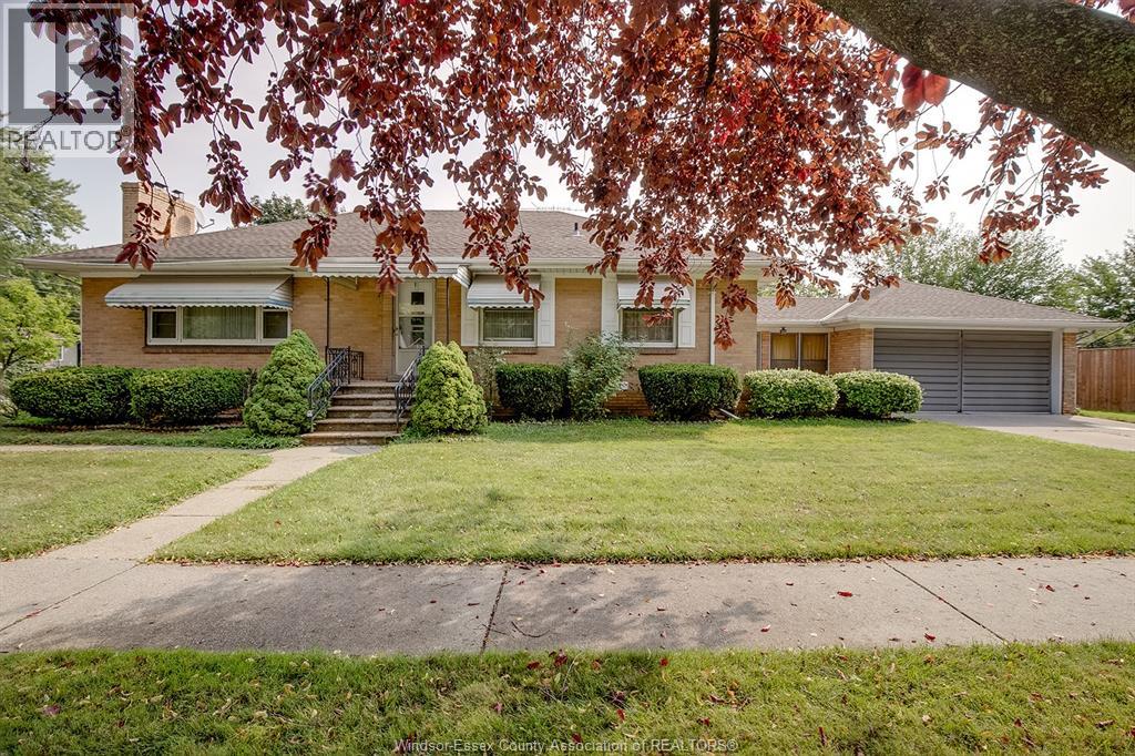 4305 Pleasant Place, Windsor, Ontario  N8Y 2E9 - Photo 1 - 26020083