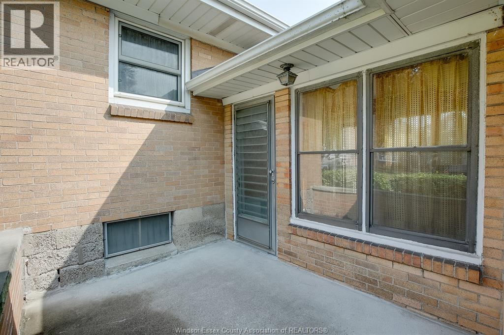 4305 Pleasant Place, Windsor, Ontario  N8Y 2E9 - Photo 29 - 26020083