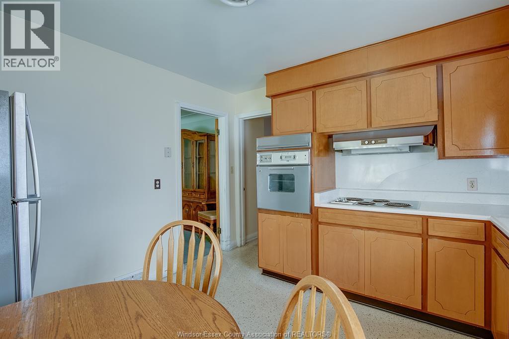 4305 Pleasant Place, Windsor, Ontario  N8Y 2E9 - Photo 6 - 26020083