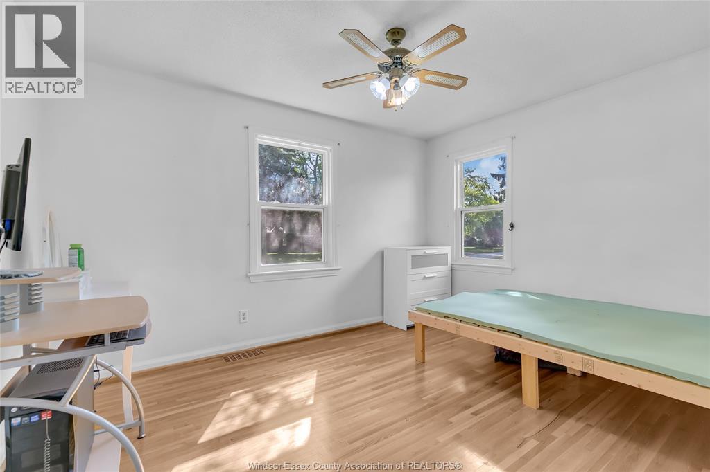 3331 Longfellow, Windsor, Ontario  N9E 2L7 - Photo 15 - 26020085