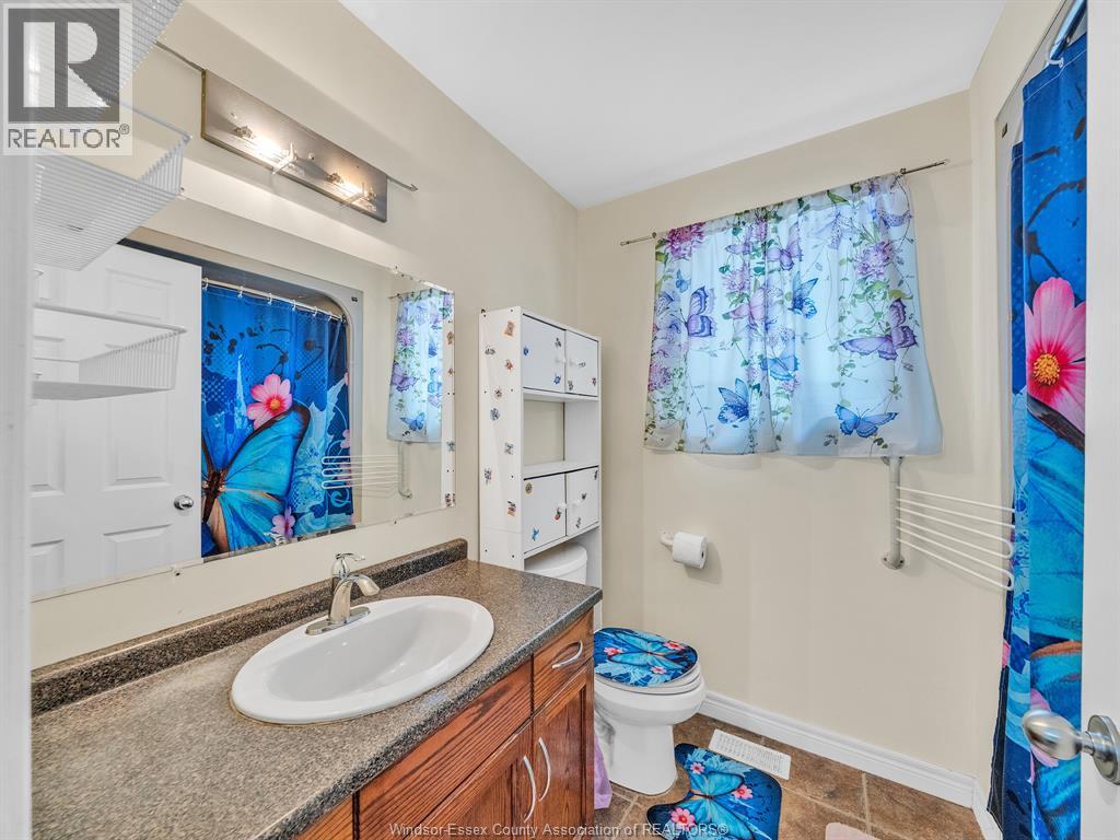 1098 Stoneybrook Crescent, Windsor, Ontario  N9G 2Y3 - Photo 32 - 26020105