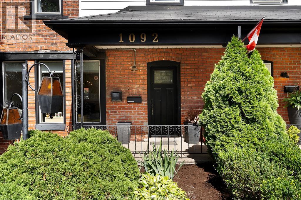 1092 Monmouth, Windsor, Ontario  N8Y 3L7 - Photo 3 - 26019637