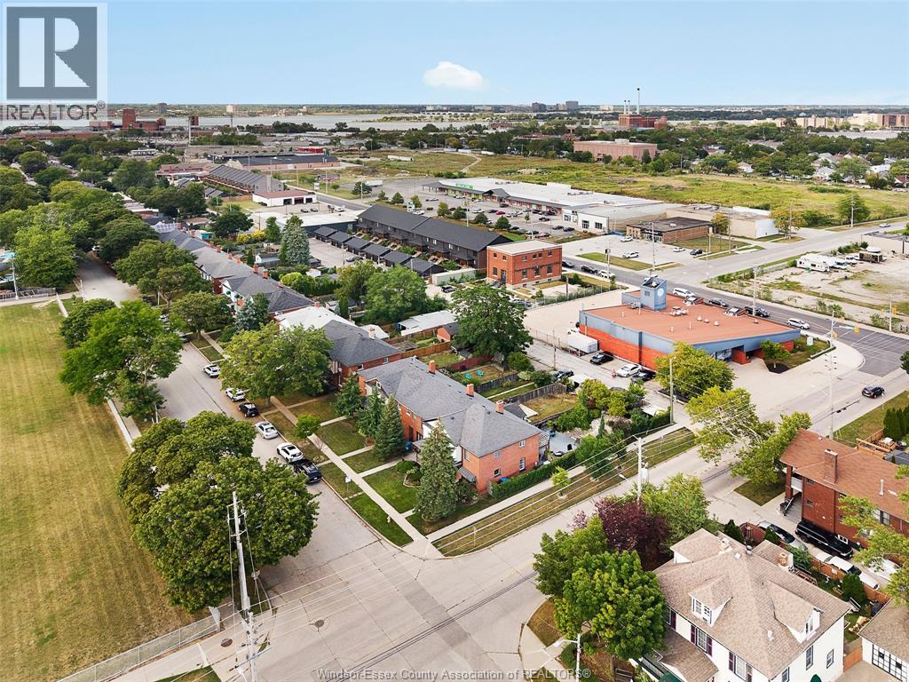 1092 Monmouth, Windsor, Ontario  N8Y 3L7 - Photo 31 - 26019637