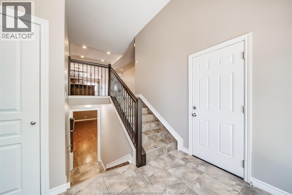 11916 Boulder Cres., Windsor, Ontario  N8P 1Z6 - Photo 4 - 26020115
