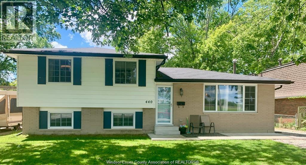 440 FRYER STREET, Amherstburg, Ontario