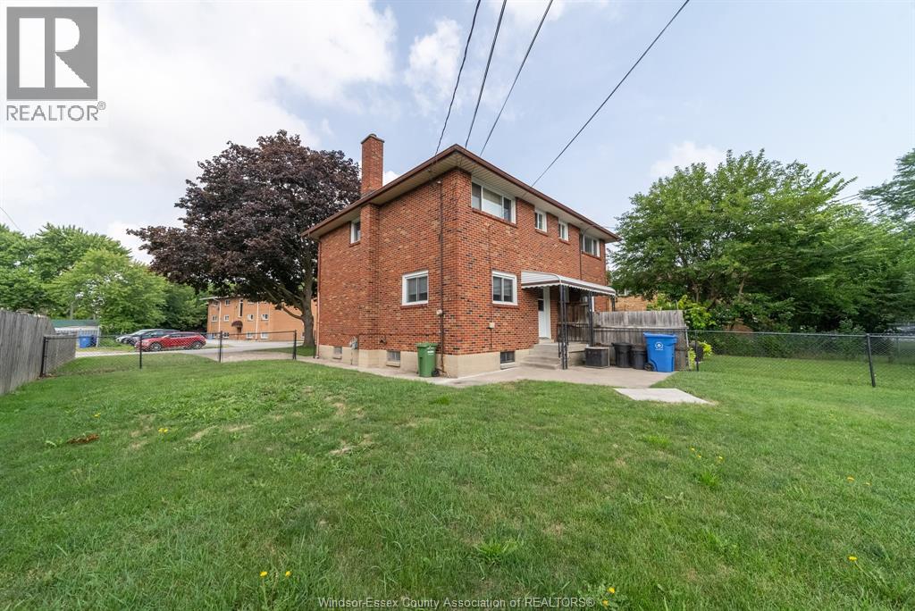 824-826 Smeeton, Windsor, Ontario  N8S 3X5 - Photo 48 - 26019889