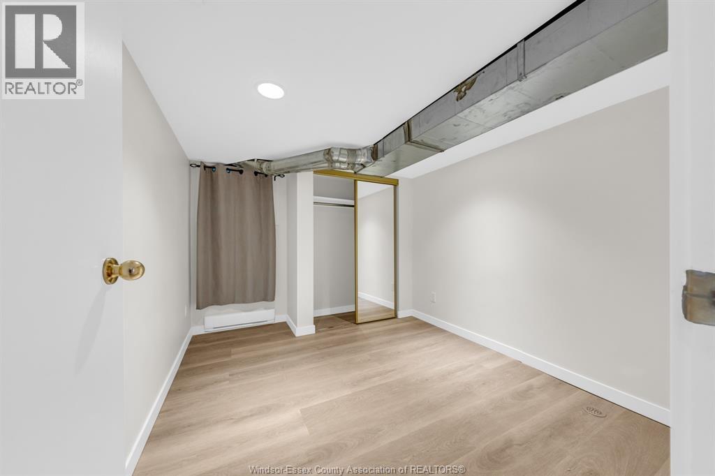 427 Cameron, Windsor, Ontario  N9B 1Y9 - Photo 32 - 26020141