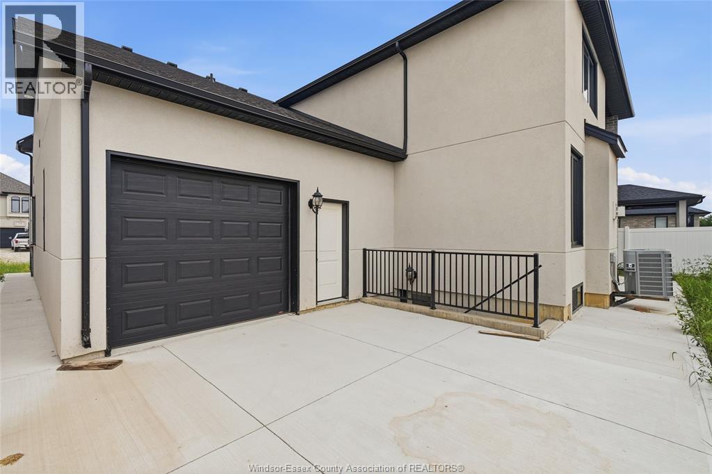 335 Benson Court, Amherstburg, Ontario  N9V 0G7 - Photo 39 - 26020140