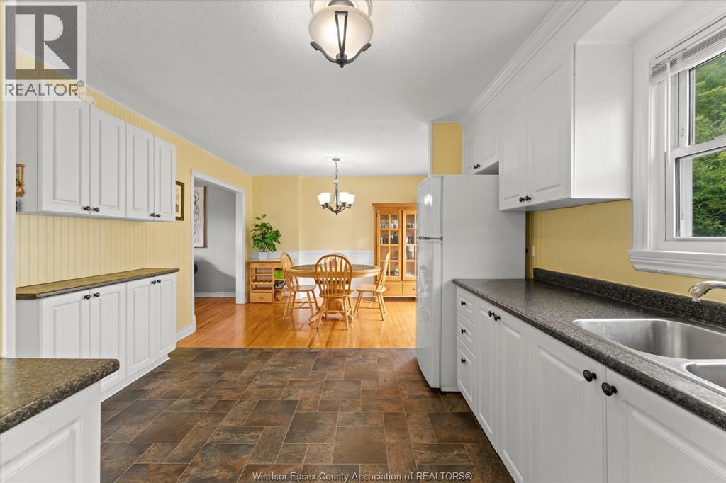2258 Tecumseh Road West, Windsor, Ontario  N9B 1W1 - Photo 14 - 26020160