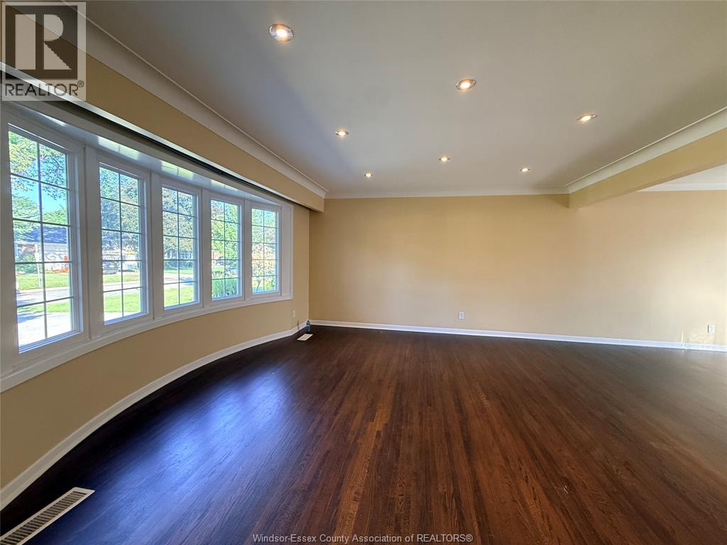 2450 Academy Drive, Windsor, Ontario  N9E 2G6 - Photo 6 - 26020167