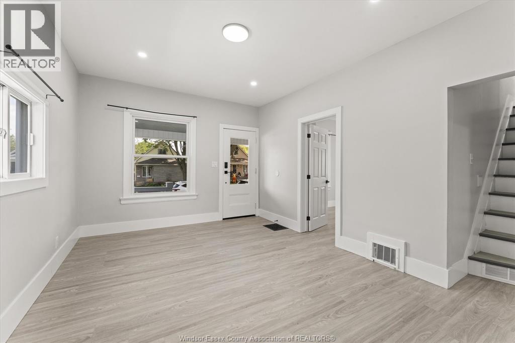 371 Curry, Windsor, Ontario  N9E 2B6 - Photo 11 - 26018887
