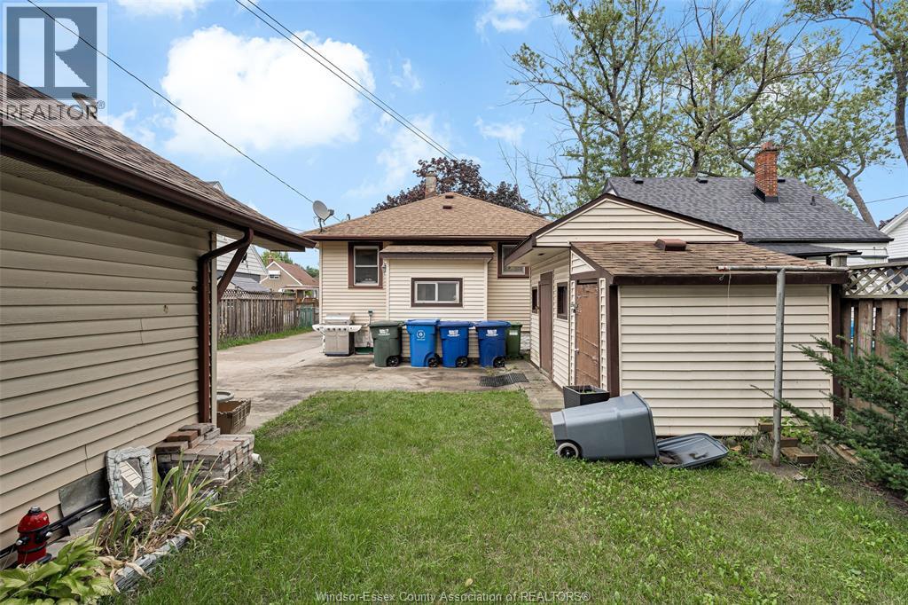 1547 Ellrose Avenue, Windsor, Ontario  N8Y 3X6 - Photo 9 - 26020134