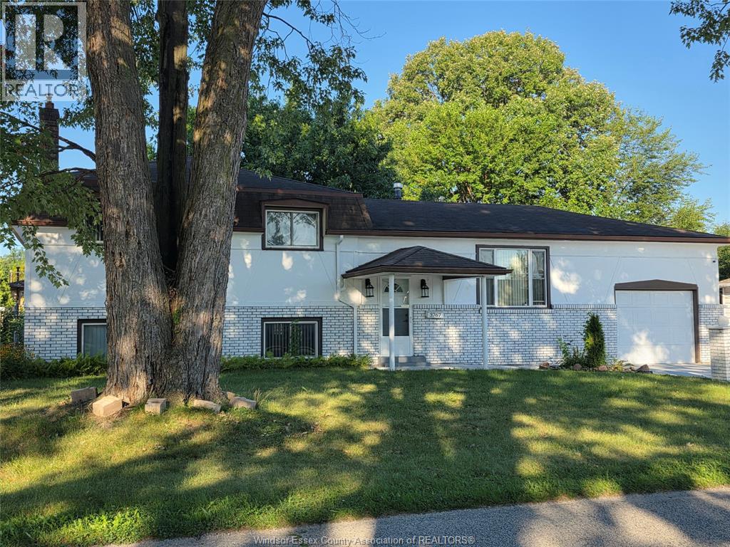 3767 TURNER, Windsor, Ontario