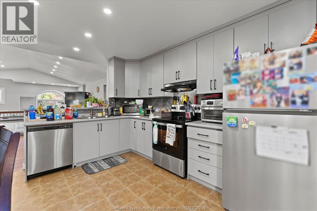 4697 Helsinki Crescent, Windsor, Ontario  N9G 3G2 - Photo 9 - 26020199