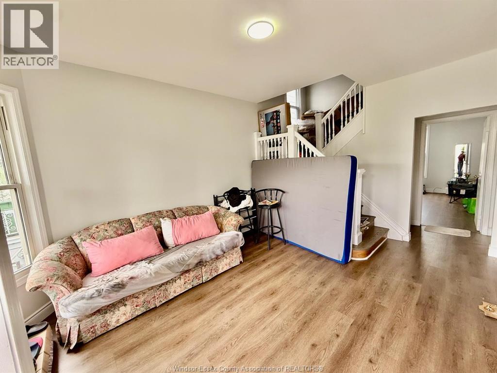 722 Dougall Avenue, Windsor, Ontario  N9A 4P8 - Photo 2 - 26020218