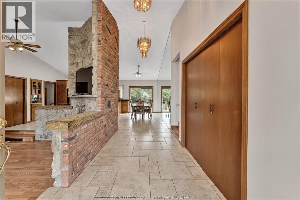 367 Elmstead, Lakeshore, Ontario  N8N 2L9 - Photo 20 - 26020254