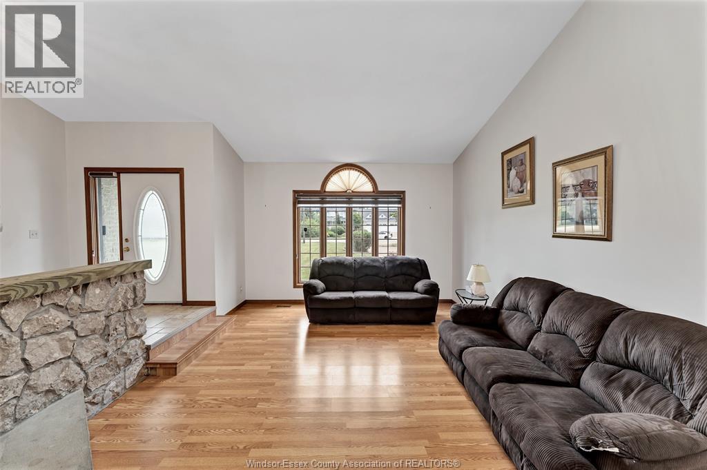 367 Elmstead, Lakeshore, Ontario  N8N 2L9 - Photo 24 - 26020254