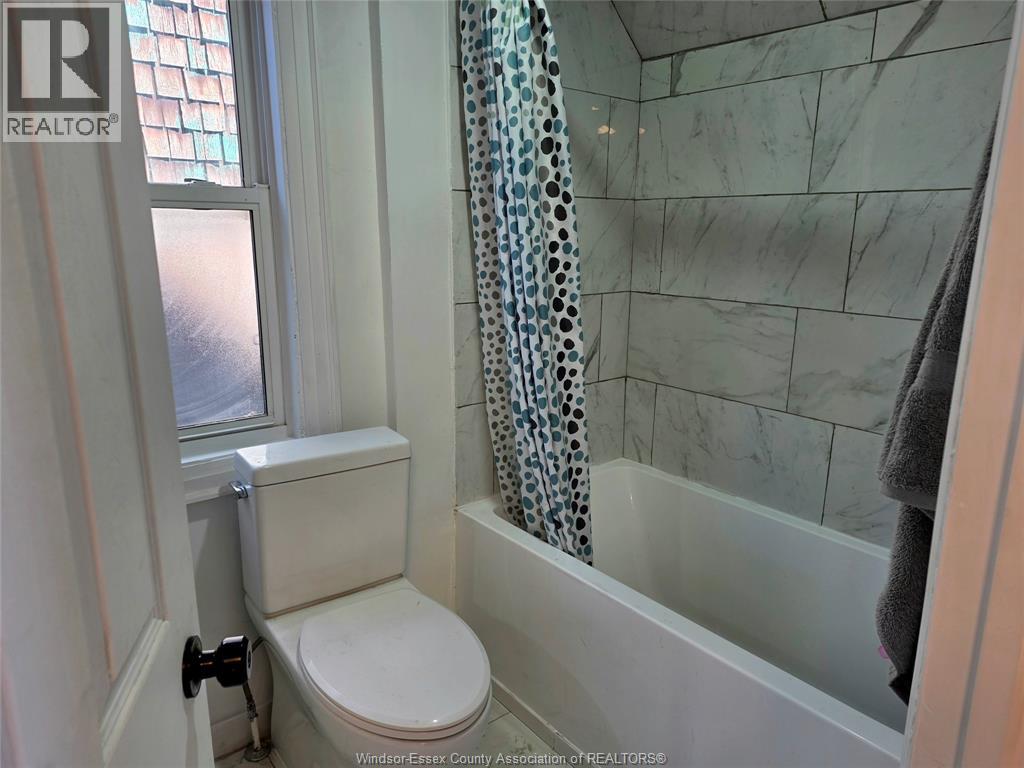 1126 Louis Avenue, Windsor, Ontario  N9A 1Y2 - Photo 17 - 26020261