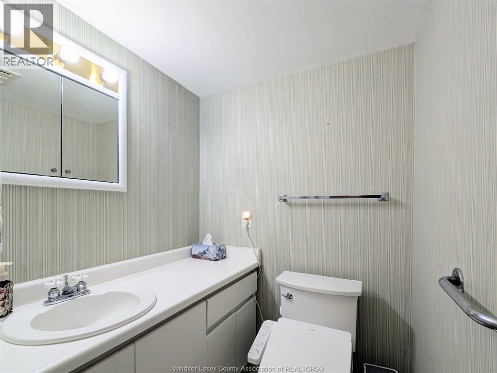 3601 Riverside Drive East Unit# 604, Windsor, Ontario  N8Y 4Y2 - Photo 15 - 26020274