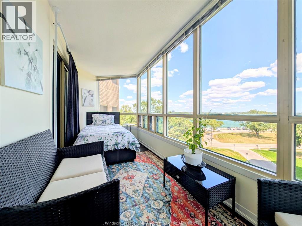 3601 Riverside Drive East Unit# 604, Windsor, Ontario  N8Y 4Y2 - Photo 6 - 26020274