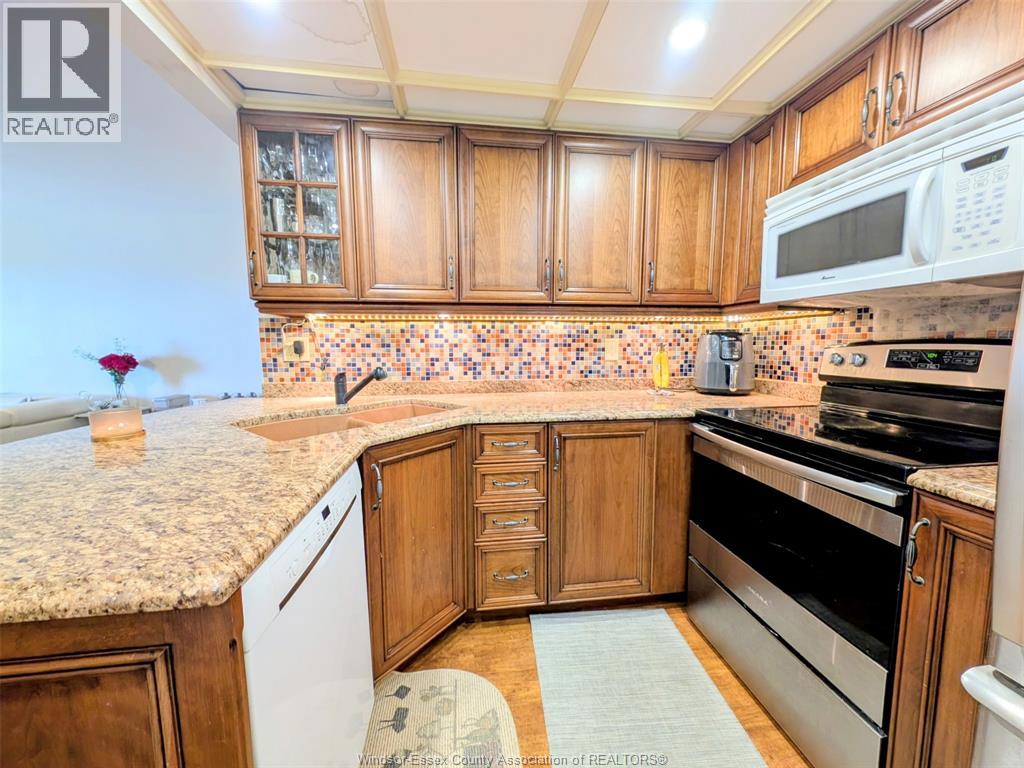 3601 Riverside Drive East Unit# 604, Windsor, Ontario  N8Y 4Y2 - Photo 8 - 26020274