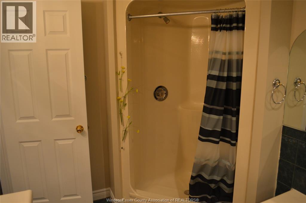 1270 Woodmount Crescent, Lasalle, Ontario  N9J 3H9 - Photo 32 - 26020265