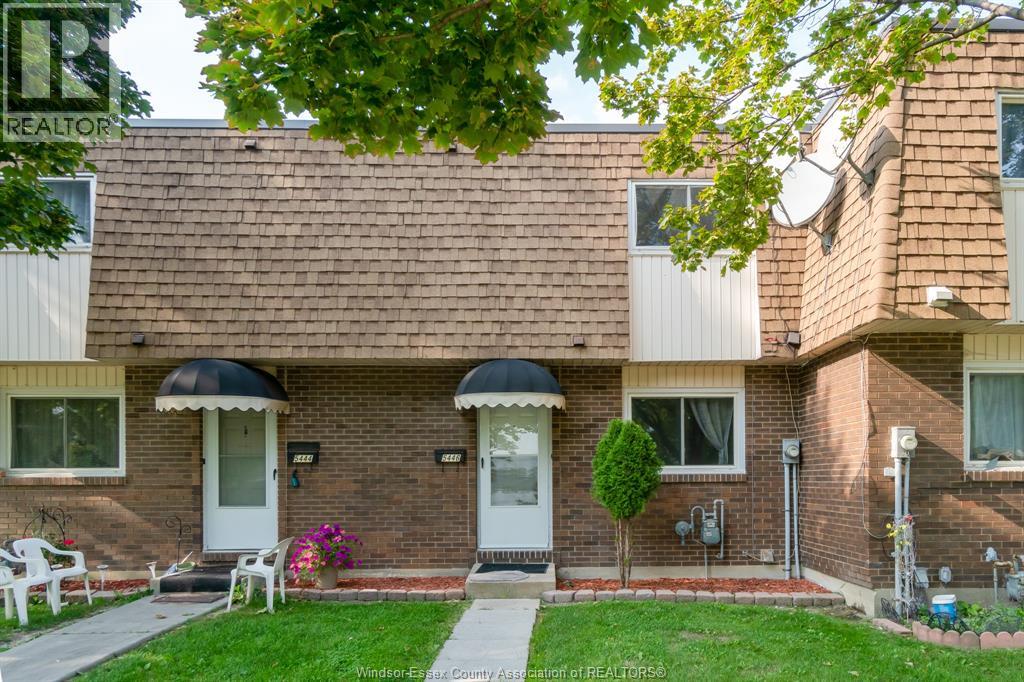 5446 Lassaline Unit# 47, Windsor, Ontario  N8T 1A8 - Photo 2 - 26020324