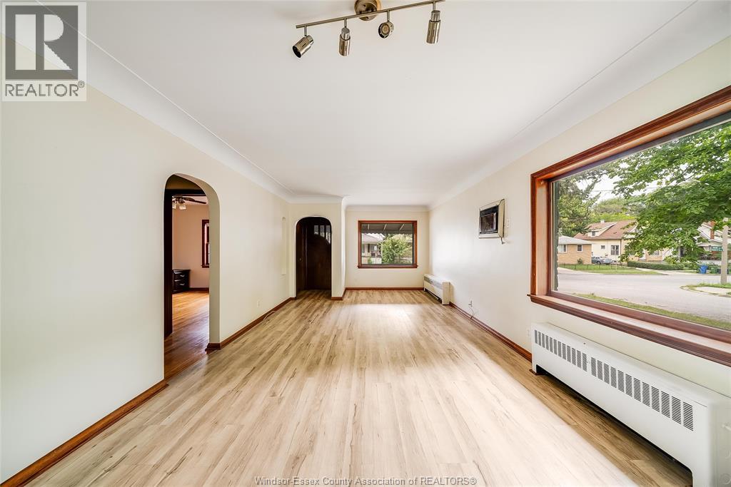 3173 Wyandotte West, Windsor, Ontario  N8Y 4V1 - Photo 6 - 26020313